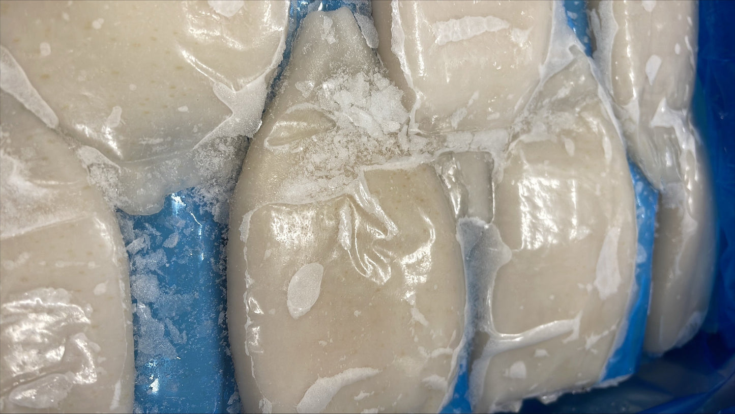 Squid (Gigas), U10, Tubes, Frozen, China, NW, 2x5 kg, 22.05 lb